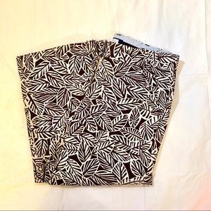 Lands’ End Leaf Print wide leg capris size 10